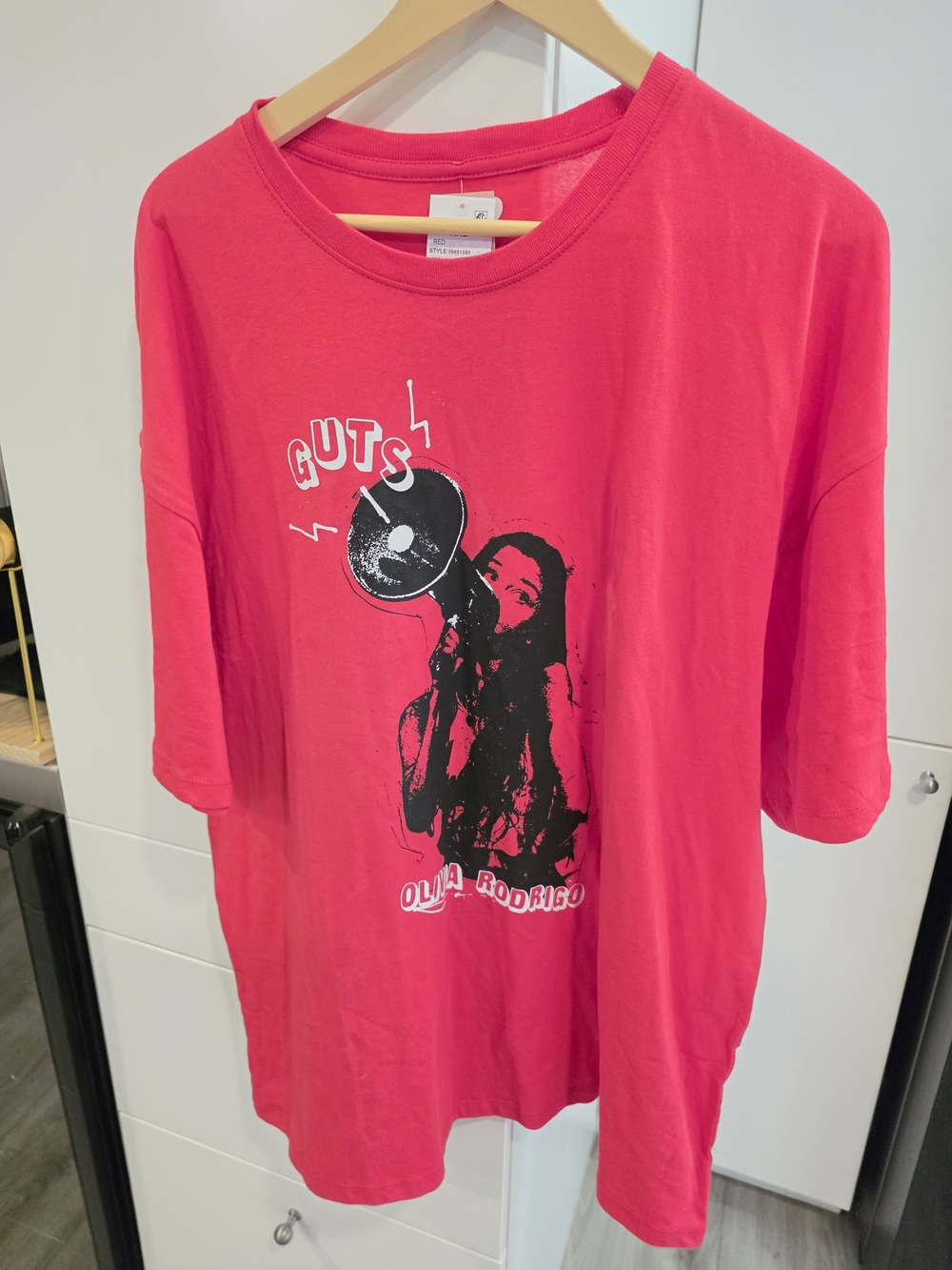 NWT Olivia Rodrigo GUTS Tour Red Megaphone Graphic T-Shirt XXL Oversized